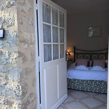 Domaine De La Cote A *
